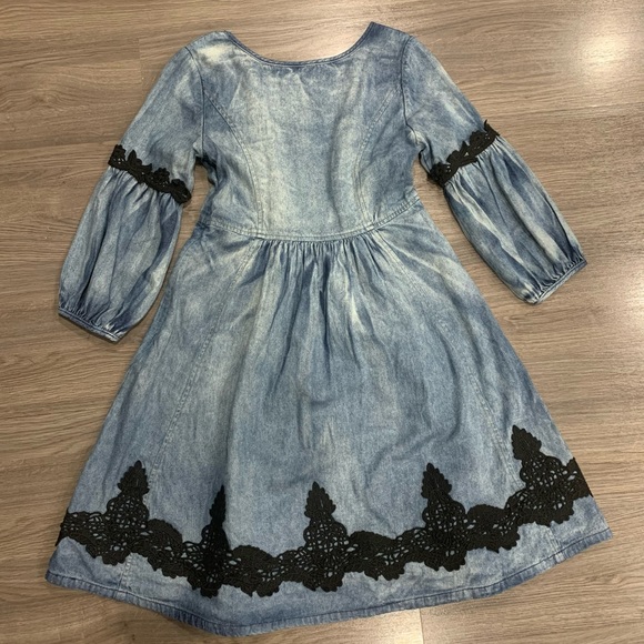 Denim & Crochet dress - Picture 8 of 8